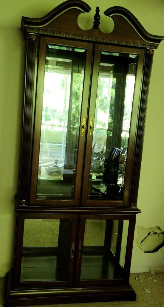 Fabulous Lighted Wood and Glass China Vitrine Cabinet – VGC – GORGEOUS FINISH