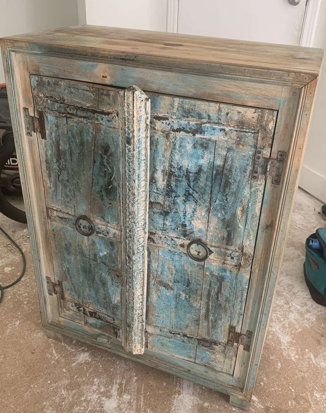 Petite Armoire Upcyclée cabinet