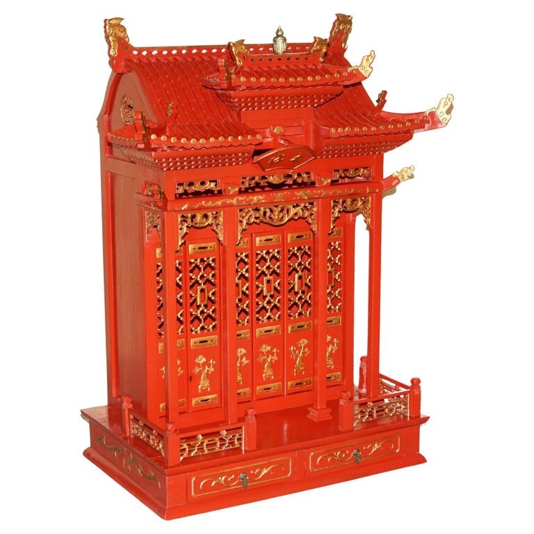 RARE ORIENTAL CHINESE EXPORT VINTAGE PAGODA TOP RED CABINET VERY DECORATIVE
